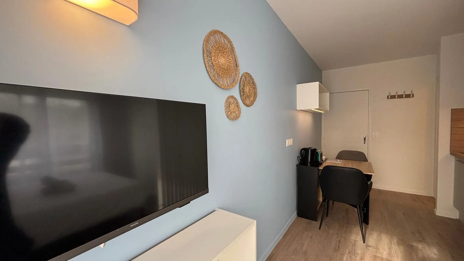 Le D'Artagnan - App 7 - Ensoleille Apartment Cazaubon 0*,  France
